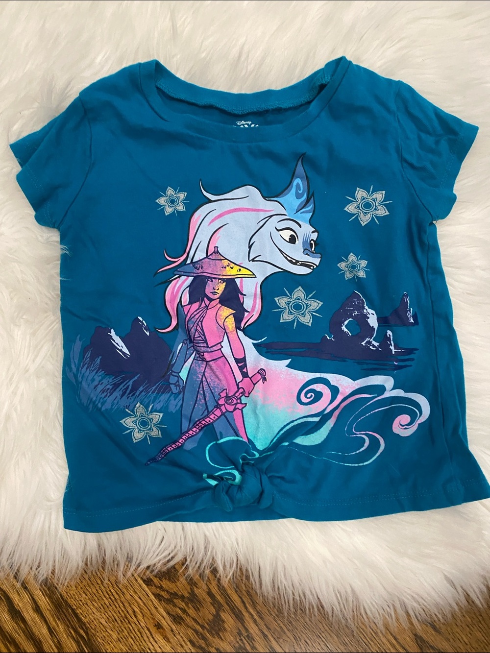Kids Peach Converse 5T Zip-Up Hoodie & Teal Raya Graphic Tee - Picture 4 of 5